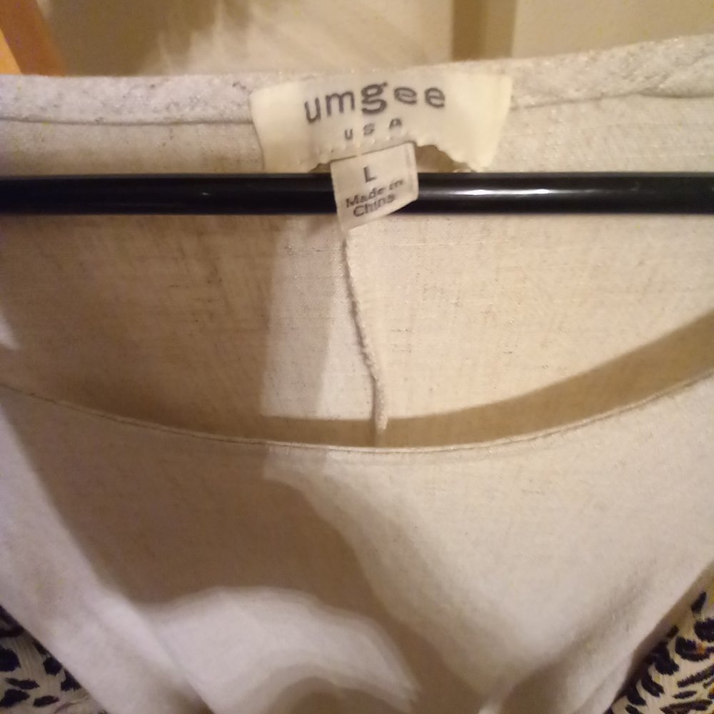 Large Tunic - Picture 2 of 4